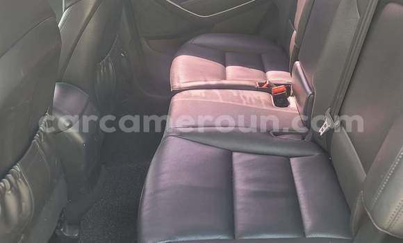 Acheter Occasion Voiture Hyundai Santa Fe Blanc à Yaoundé, Central Cameroon Acheter Occasion Voiture Hyundai Santa Fe Blanc à Yaoundé, Central Cameroon