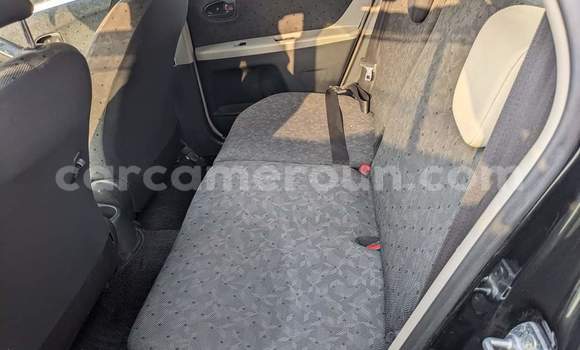 Acheter Occasion Voiture Toyota Yaris Noir à Yaoundé, Central Cameroon Acheter Occasion Voiture Toyota Yaris Noir à Yaoundé, Central Cameroon