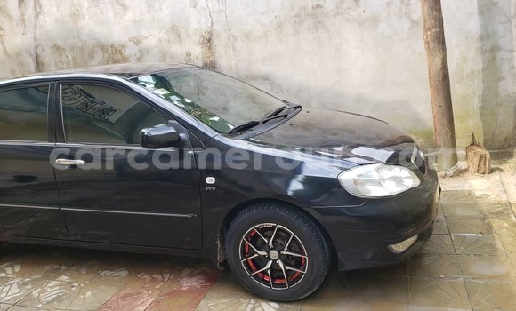 Sayi Na hannu Toyota Corolla Altis Black Mota in Douala a Ƙasar Kamaru