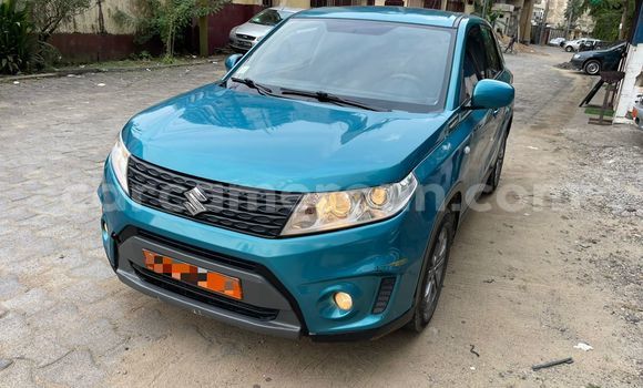 Sayi Na hannu Suzuki Vitara Blue Mota in Douala a Ƙasar Kamaru