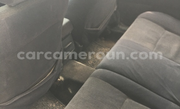 Sayi Na hannu Toyota Corolla Azurfa Mota in Douala a Ƙasar Kamaru Sayi Na hannu Toyota Corolla Azurfa Mota in Douala a Ƙasar Kamaru