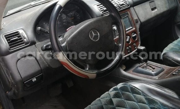 Sayi Na hannu Mercedes-Benz C-Classe Sauran Mota in Douala a Ƙasar Kamaru Sayi Na hannu Mercedes-Benz C-Classe Sauran Mota in Douala a Ƙasar Kamaru
