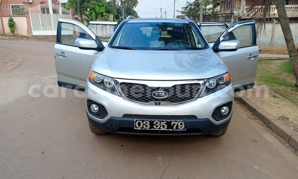 Sayi Na hannu Kia Sorento Azurfa Mota in Yaounde a Babban Kamaru Sayi Na hannu Kia Sorento Azurfa Mota in Yaounde a Babban Kamaru