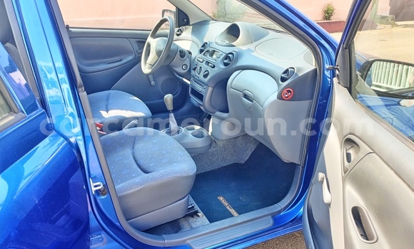 Acheter Occasion Voiture Toyota Yaris Bleu à Yaoundé, Central Cameroon Acheter Occasion Voiture Toyota Yaris Bleu à Yaoundé, Central Cameroon