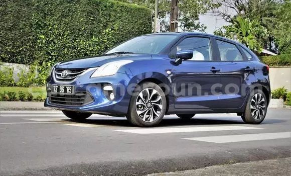 Acheter Occasion Voiture Toyota Starlet Bleu à Douala, Littoral Cameroon