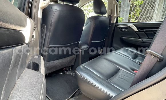 Acheter Occasion Voiture Mitsubishi Pajero Sport Noir à Douala, Littoral Cameroon Acheter Occasion Voiture Mitsubishi Pajero Sport Noir à Douala, Littoral Cameroon