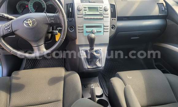 Buy Used Toyota Corolla Green Car in Yaounde in Central Cameroon Buy Used Toyota Corolla Green Car in Yaounde in Central Cameroon