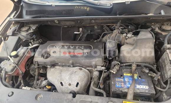 Acheter Occasion Voiture Toyota RAV4 Noir à Yaoundé, Central Cameroon Acheter Occasion Voiture Toyota RAV4 Noir à Yaoundé, Central Cameroon