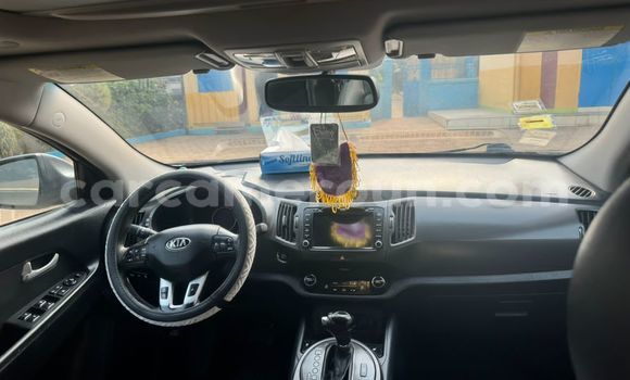 Sayi Na hannu Kia Sportage Black Mota in Yaounde a Babban Kamaru Sayi Na hannu Kia Sportage Black Mota in Yaounde a Babban Kamaru