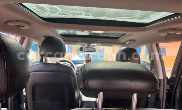 Sayi Na hannu Kia Sportage Black Mota in Yaounde a Babban Kamaru Sayi Na hannu Kia Sportage Black Mota in Yaounde a Babban Kamaru