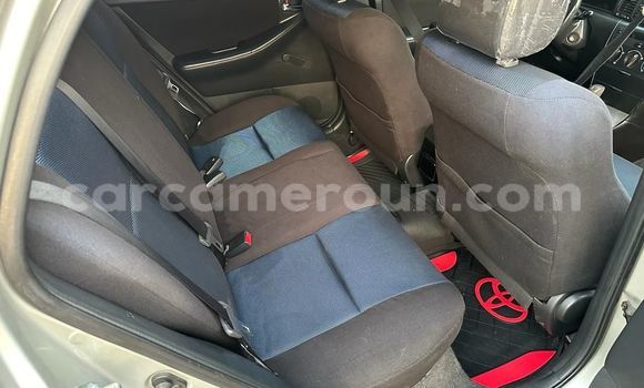 Sayi Na hannu Toyota Corolla M Mota in Yaounde a Babban Kamaru Sayi Na hannu Toyota Corolla M Mota in Yaounde a Babban Kamaru