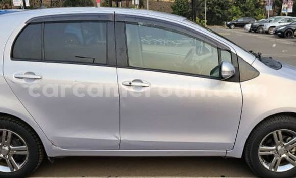 Sayi Na hannu Toyota Yaris Sauran Mota in Yaounde a Babban Kamaru Sayi Na hannu Toyota Yaris Sauran Mota in Yaounde a Babban Kamaru