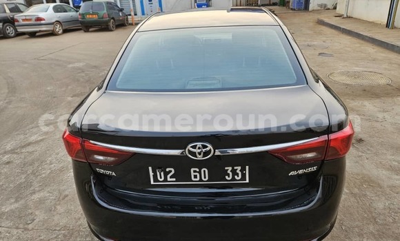 Sayi Na hannu Toyota Avensis Black Mota in Yaounde a Babban Kamaru Sayi Na hannu Toyota Avensis Black Mota in Yaounde a Babban Kamaru