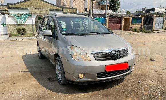 Buy Used Toyota Corolla Verso Silver Car in Douala in Littoral Cameroon Buy Used Toyota Corolla Verso Silver Car in Douala in Littoral Cameroon