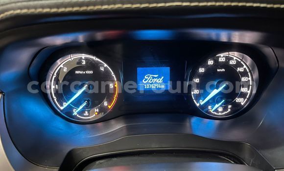 Acheter Occasion Voiture Ford Everest Rouge à Douala, Littoral Cameroon Acheter Occasion Voiture Ford Everest Rouge à Douala, Littoral Cameroon