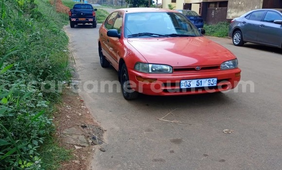 Acheter Occasion Voiture Toyota Corolla Rouge à Yaoundé, Central Cameroon Acheter Occasion Voiture Toyota Corolla Rouge à Yaoundé, Central Cameroon