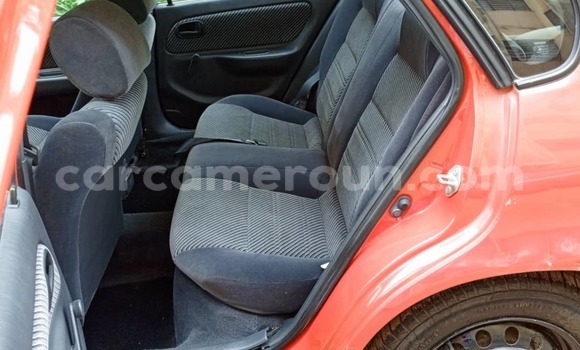 Acheter Occasion Voiture Toyota Corolla Rouge à Yaoundé, Central Cameroon Acheter Occasion Voiture Toyota Corolla Rouge à Yaoundé, Central Cameroon
