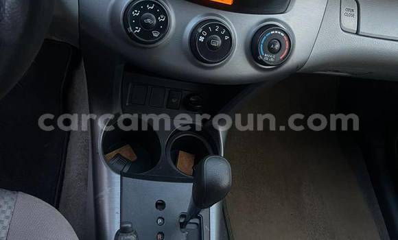 Sayi Na hannu Toyota RAV4 Sauran Mota in Douala a Ƙasar Kamaru Sayi Na hannu Toyota RAV4 Sauran Mota in Douala a Ƙasar Kamaru
