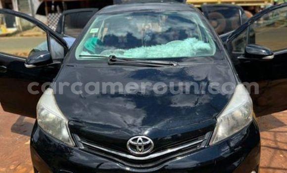 Sayi Na hannu Toyota Vitz Black Mota in Douala a Ƙasar Kamaru Sayi Na hannu Toyota Vitz Black Mota in Douala a Ƙasar Kamaru