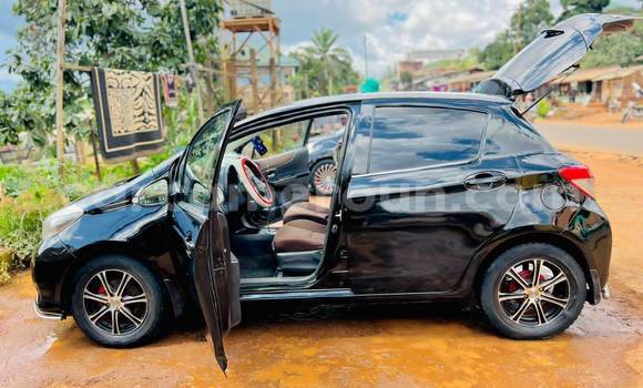 Acheter Occasion Voiture Toyota Vitz Noir à Douala, Littoral Cameroon Acheter Occasion Voiture Toyota Vitz Noir à Douala, Littoral Cameroon