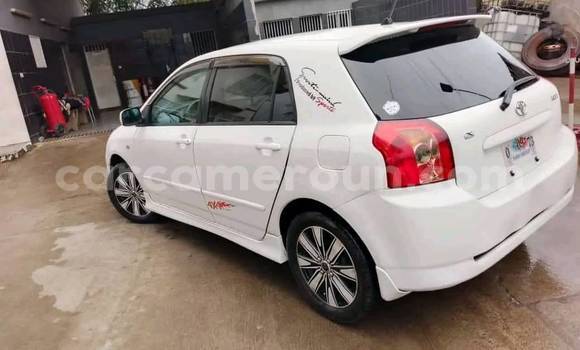Sayi Na hannu Toyota Runx White Mota in Douala a Ƙasar Kamaru Sayi Na hannu Toyota Runx White Mota in Douala a Ƙasar Kamaru