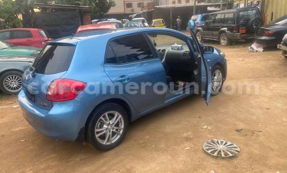 Sayi Na hannu Toyota Auris Blue Mota in Douala a Ƙasar Kamaru Sayi Na hannu Toyota Auris Blue Mota in Douala a Ƙasar Kamaru