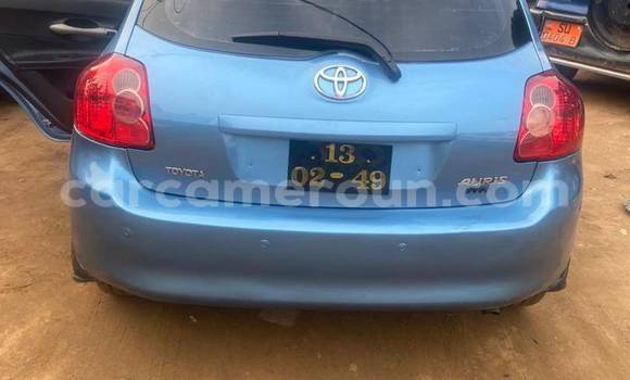 Sayi Na hannu Toyota Auris Blue Mota in Douala a Ƙasar Kamaru Sayi Na hannu Toyota Auris Blue Mota in Douala a Ƙasar Kamaru