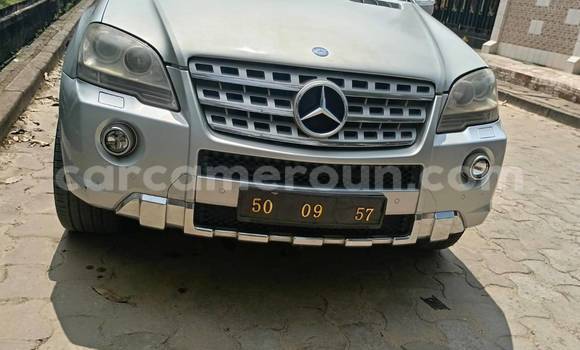 Sayi Na hannu Mercedes‒Benz ML–Class Sauran Mota in Douala a Ƙasar Kamaru Sayi Na hannu Mercedes‒Benz ML–Class Sauran Mota in Douala a Ƙasar Kamaru