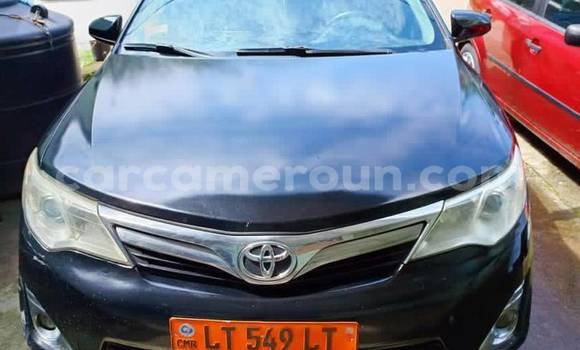 Sayi Na hannu Toyota Camry Black Mota in Douala a Ƙasar Kamaru Sayi Na hannu Toyota Camry Black Mota in Douala a Ƙasar Kamaru
