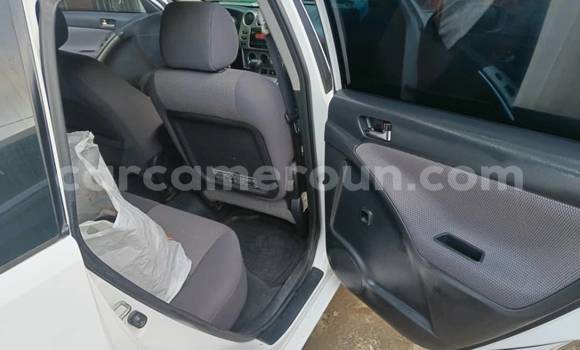 Acheter Occasion Voiture Toyota Matrix Blanc à Douala, Littoral Cameroon Acheter Occasion Voiture Toyota Matrix Blanc à Douala, Littoral Cameroon