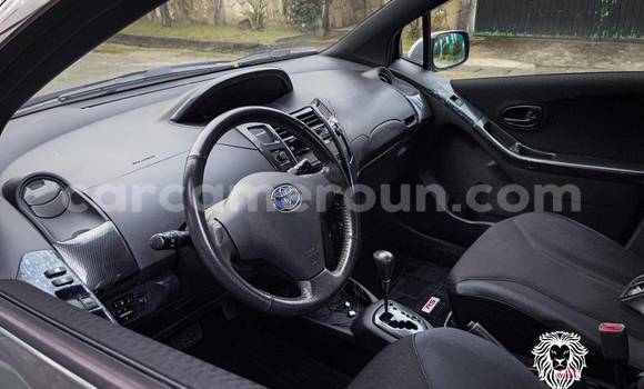 Sayi Na hannu Toyota Vitz Sauran Mota in Douala a Ƙasar Kamaru Sayi Na hannu Toyota Vitz Sauran Mota in Douala a Ƙasar Kamaru