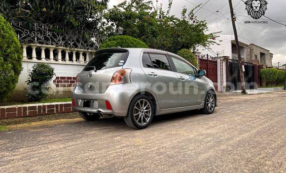 Sayi Na hannu Toyota Vitz Sauran Mota in Douala a Ƙasar Kamaru Sayi Na hannu Toyota Vitz Sauran Mota in Douala a Ƙasar Kamaru