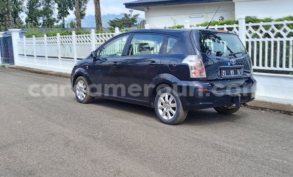 Acheter Occasion Voiture Toyota Corolla Verso Noir à Yaoundé, Central Cameroon Acheter Occasion Voiture Toyota Corolla Verso Noir à Yaoundé, Central Cameroon