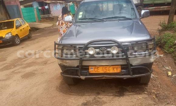 Sayi Na hannu Toyota Pickup Sauran Mota in Douala a Ƙasar Kamaru