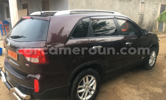 Sayi Na hannu Kia Sorento Brown Mota in Douala a Ƙasar Kamaru Sayi Na hannu Kia Sorento Brown Mota in Douala a Ƙasar Kamaru