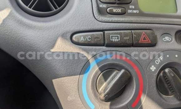 Sayi Na hannu Toyota Yaris Blue Mota in Yaounde a Babban Kamaru Sayi Na hannu Toyota Yaris Blue Mota in Yaounde a Babban Kamaru