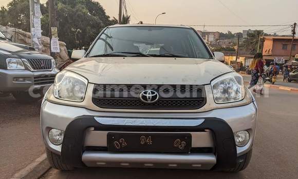 Acheter Occasion Voiture Toyota RAV4 Marron à Yaoundé, Central Cameroon Acheter Occasion Voiture Toyota RAV4 Marron à Yaoundé, Central Cameroon