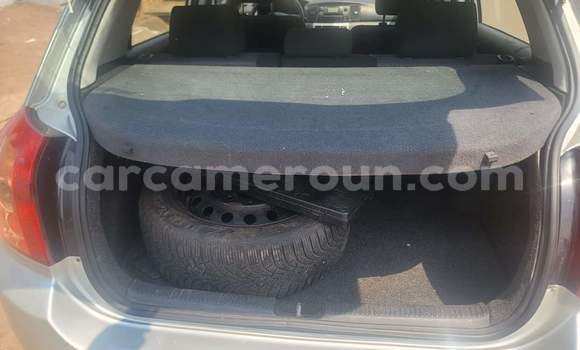 Sayi Na hannu Toyota Corolla Azurfa Mota in Yaounde a Babban Kamaru Sayi Na hannu Toyota Corolla Azurfa Mota in Yaounde a Babban Kamaru