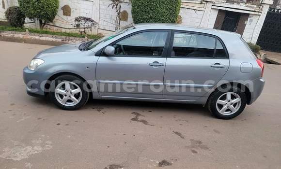 Acheter Occasion Voiture Toyota Corolla Bleu à Yaoundé, Central Cameroon Acheter Occasion Voiture Toyota Corolla Bleu à Yaoundé, Central Cameroon