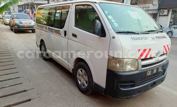 Buy Used Toyota Hiace White Car in Douala in Littoral Cameroon