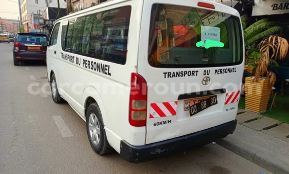 Buy Used Toyota Hiace White Car in Douala in Littoral Cameroon Buy Used Toyota Hiace White Car in Douala in Littoral Cameroon