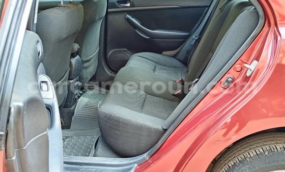 Acheter Occasion Voiture Toyota Avensis Rouge à Yaoundé, Central Cameroon Acheter Occasion Voiture Toyota Avensis Rouge à Yaoundé, Central Cameroon