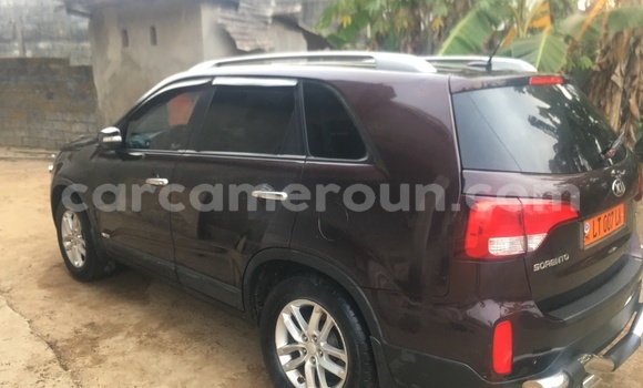 Sayi Na hannu Kia Sorento Brown Mota in Douala a Ƙasar Kamaru Sayi Na hannu Kia Sorento Brown Mota in Douala a Ƙasar Kamaru