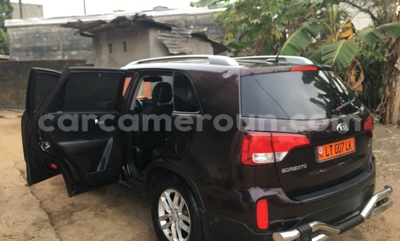 Sayi Na hannu Kia Sorento Brown Mota in Douala a Ƙasar Kamaru Sayi Na hannu Kia Sorento Brown Mota in Douala a Ƙasar Kamaru