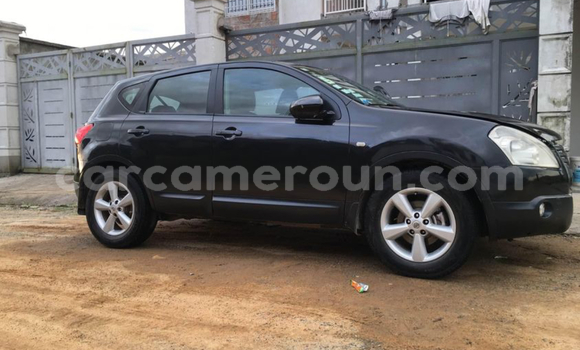 Sayi Na hannu Nissan Qashqai Black Mota in Douala a Ƙasar Kamaru