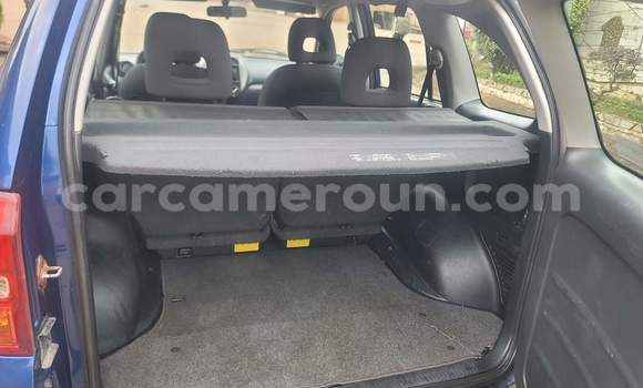 Acheter Occasion Voiture Toyota RAV4 Bleu à Yaoundé, Central Cameroon Acheter Occasion Voiture Toyota RAV4 Bleu à Yaoundé, Central Cameroon