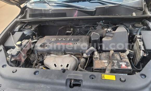 Acheter Occasion Voiture Toyota RAV4 Bleu à Yaoundé, Central Cameroon Acheter Occasion Voiture Toyota RAV4 Bleu à Yaoundé, Central Cameroon