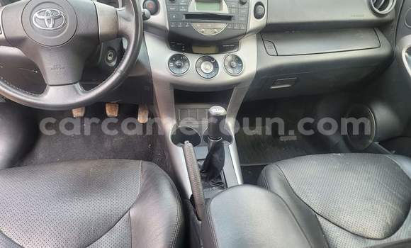 Acheter Occasion Voiture Toyota RAV4 Bleu à Yaoundé, Central Cameroon Acheter Occasion Voiture Toyota RAV4 Bleu à Yaoundé, Central Cameroon
