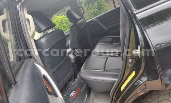 Sayi Na hannu Toyota Prado Black Mota in Yaounde a Babban Kamaru Sayi Na hannu Toyota Prado Black Mota in Yaounde a Babban Kamaru