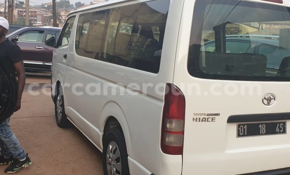 Acheter Occasion Voiture Toyota Hiace Blanc à Yaoundé, Central Cameroon Acheter Occasion Voiture Toyota Hiace Blanc à Yaoundé, Central Cameroon